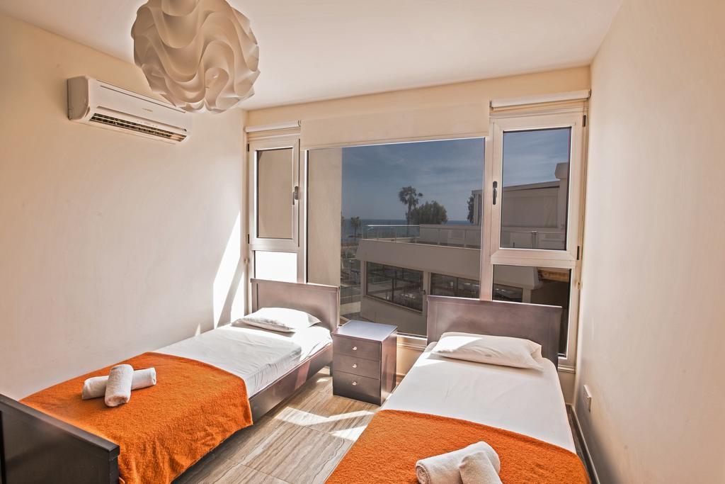 Pallinio Fig Tree Bay Apartments Protaras Exteriör bild